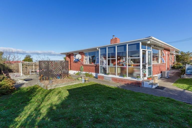 Photo of property in 1 Kennedy Crescent, Waimate, 7924