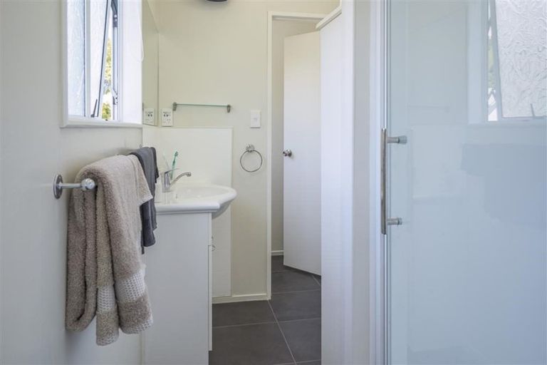 Photo of property in 2/240 Bridge Street, The Wood, Nelson, 7010