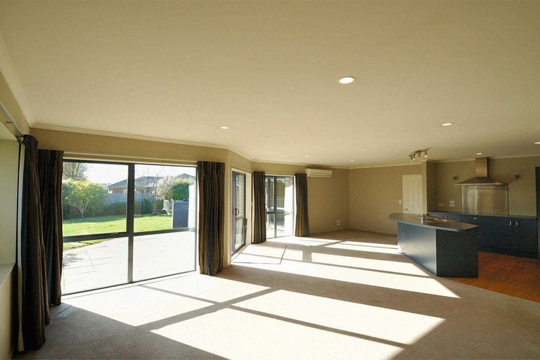 Photo of property in 33 Rolleston Drive, Rolleston, 7614