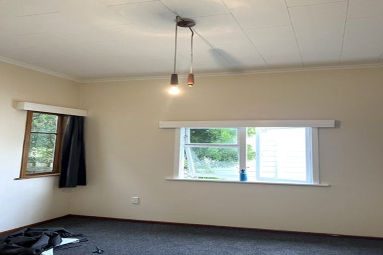Photo of property in 17 Scarborough Terrace, Mount Victoria, Wellington, 6011