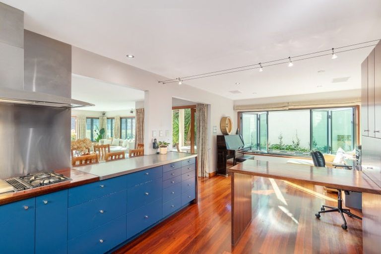 Photo of property in 2/3 Gard Street, Silverstream, Upper Hutt, 5019