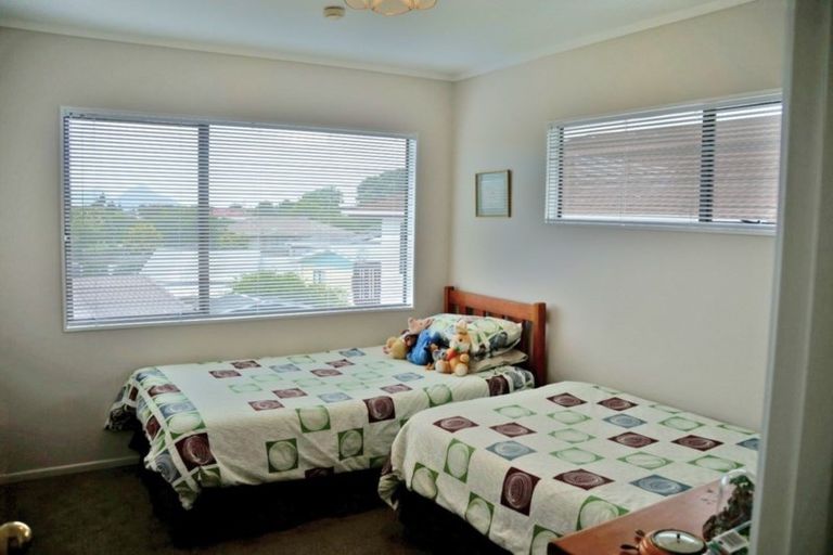 Photo of property in 30 Manaia View Road, One Tree Point, 0118