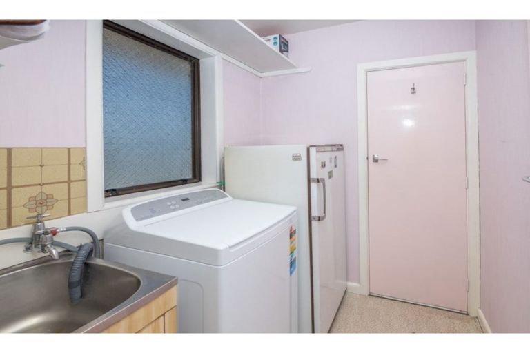 Photo of property in 4 Fenhall Street, Russley, Christchurch, 8042