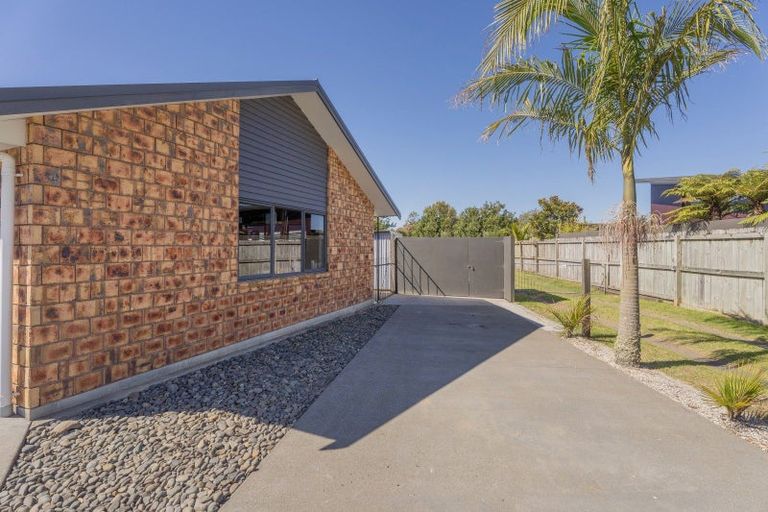 Photo of property in 29 Wells Place, Whitianga, 3510