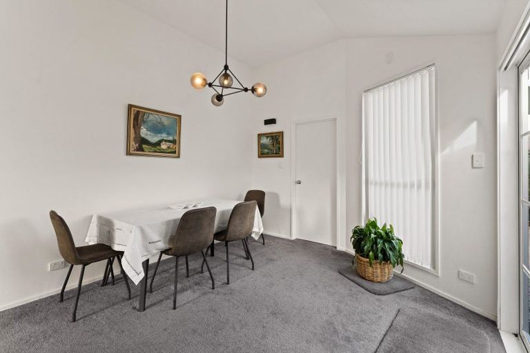 Photo of property in 2 Kings Avenue, South Dunedin, Dunedin, 9012