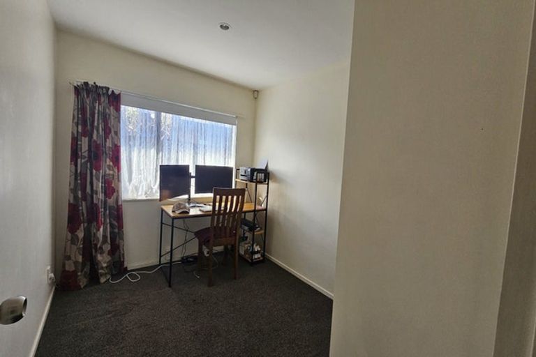 Photo of property in 11 Morewood Lane, Favona, Auckland, 2024