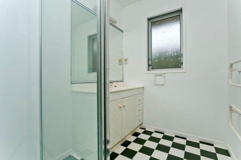 Photo of property in 121 Glamorgan Drive, Torbay, Auckland, 0630