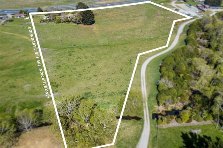 Photo of property in 390 Johns Road, Northwood, Christchurch, 8051