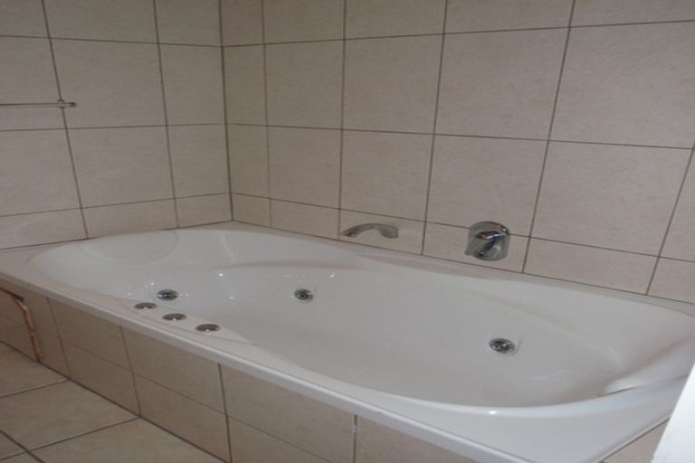 Photo of property in 81 View Road, Houghton Bay, Wellington, 6023