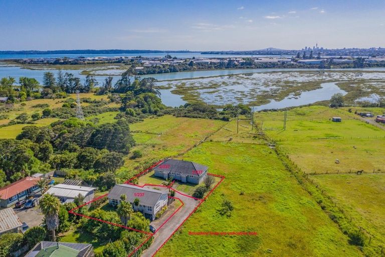 Photo of property in 1/237 Hepburn Road, Glendene, Auckland, 0602