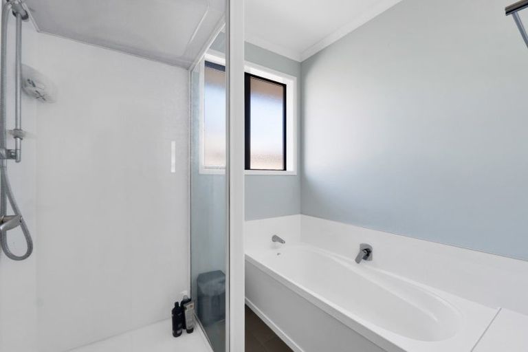 Photo of property in 75 Dillon Drive, Bell Block, New Plymouth, 4312