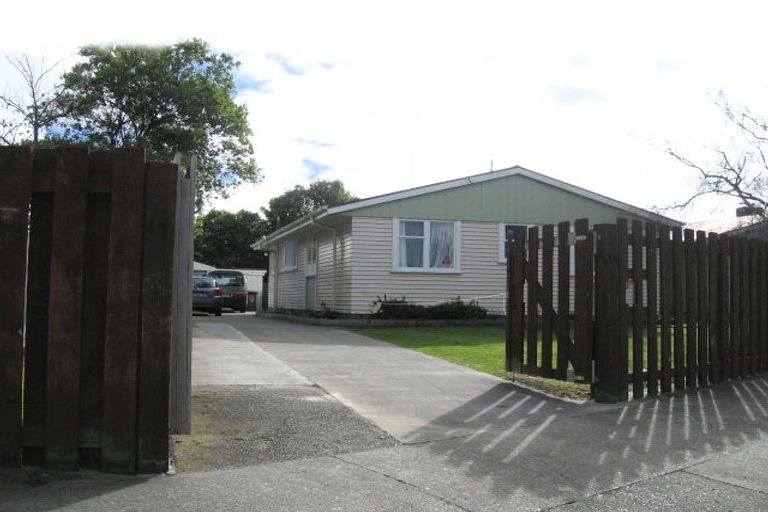 Photo of property in 11 Terrace Street, Roslyn, Palmerston North, 4414