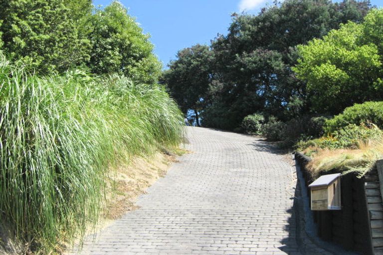 Photo of property in 12 The Crescent, Hillsborough, Christchurch, 8022