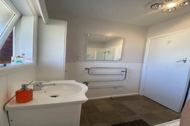 Photo of property in 1/35 Maidstone Road, Ilam, Christchurch, 8041