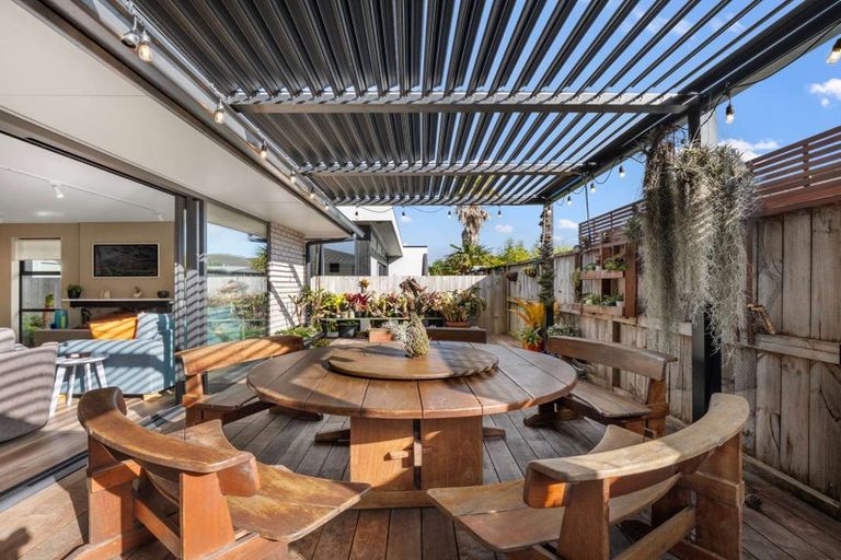 Photo of property in 15 Centaine Way, Papamoa Beach, Papamoa, 3118