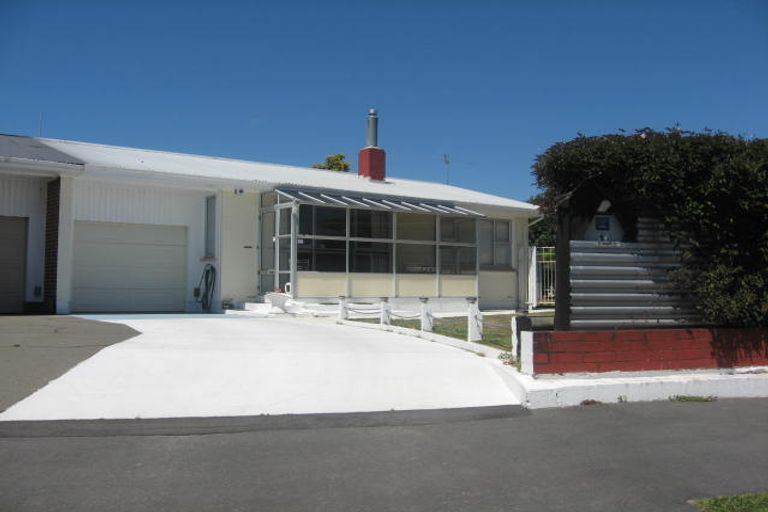 Photo of property in 2/1 Nanette Street, Upper Riccarton, Christchurch, 8041