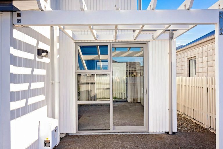 Photo of property in 15 Macaulay Street, Ahuriri, Napier, 4110