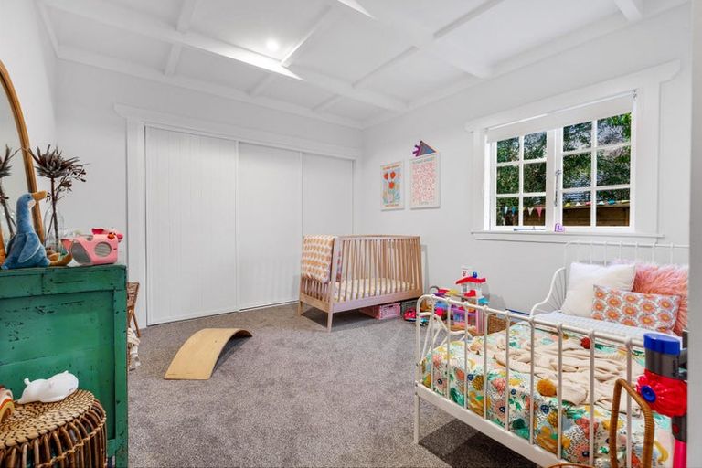 Photo of property in 5 Alice Street, Riverhead, 0820