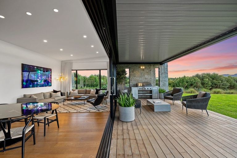 Photo of property in 458 Whitehills Road, Waitoki, Silverdale, 0994