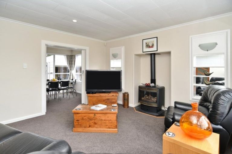 Photo of property in 187 Gayhurst Road, Dallington, Christchurch, 8061