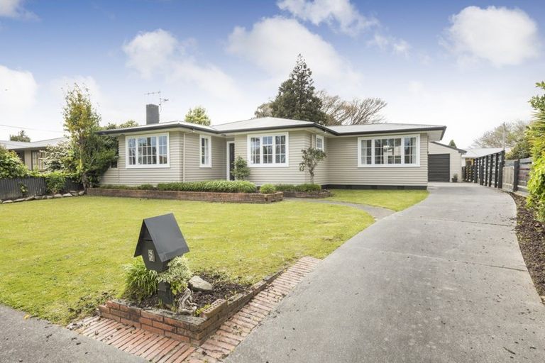 Photo of property in 8 Norwich Place, Awapuni, Palmerston North, 4412