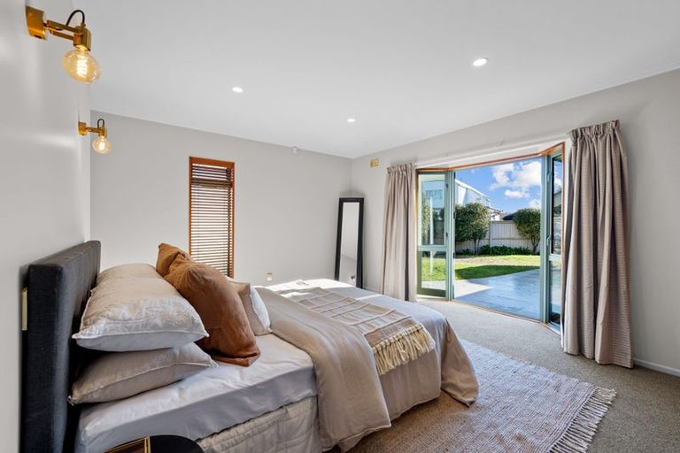 Photo of property in 128 Lake Terrace Road, Burwood, Christchurch, 8061
