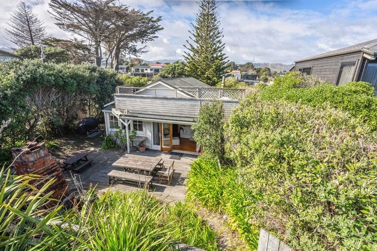 Photo of property in 59 Tutere Street, Waikanae Beach, Waikanae, 5036