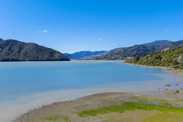 Photo of property in 29 Belview Road, Havelock, Picton, 7281