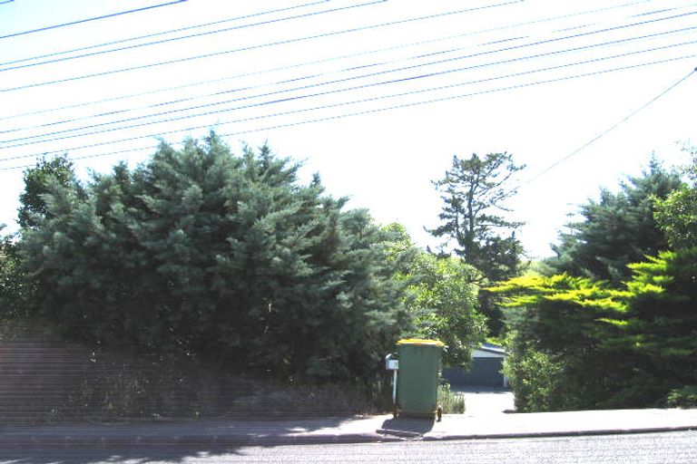 Photo of property in 13 Glenvar Road, Torbay, Auckland, 0630