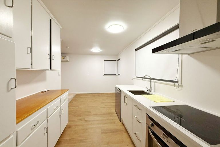 Photo of property in 80 Riverpark Crescent, Henderson, Auckland, 0610