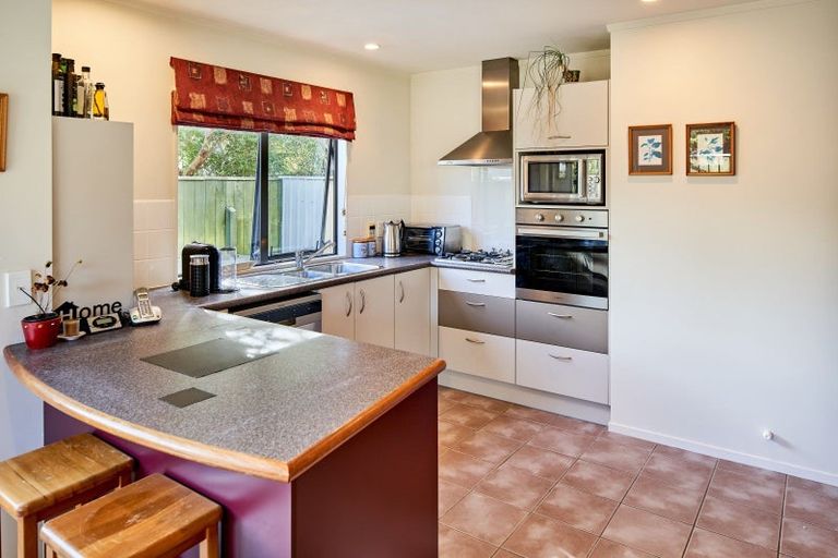 Photo of property in 85a Pohutukawa Street, Woburn, Lower Hutt, 5011