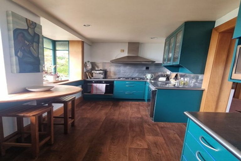 Photo of property in 8 Rutland Street, Picton, 7220