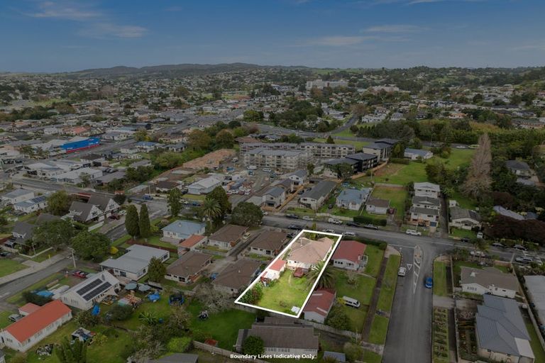 Photo of property in 12 Kauika Road, Avenues, Whangarei, 0110