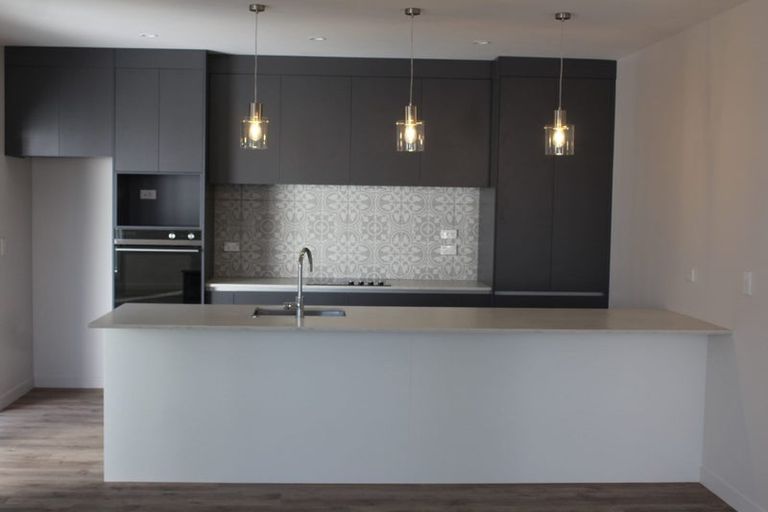 Photo of property in 17b Avenue Road, Greenmeadows, Napier, 4112