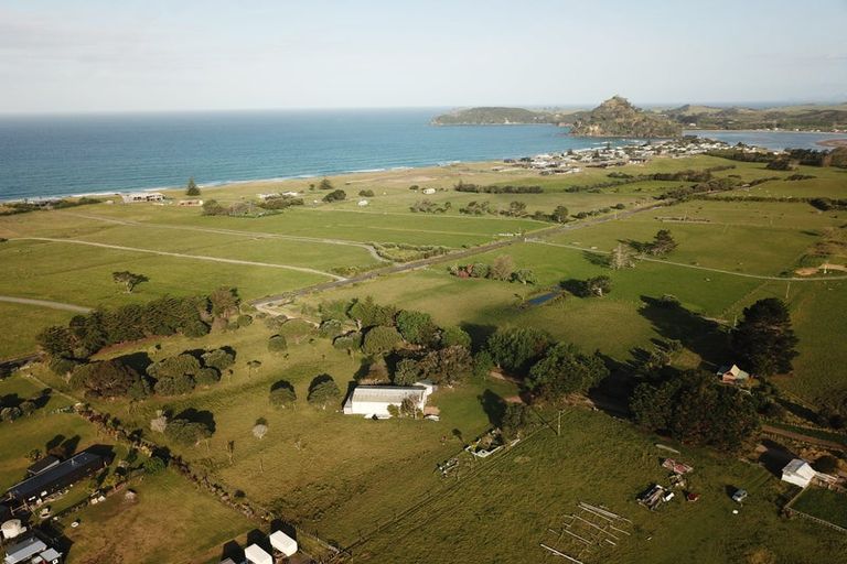 Photo of property in 1852 Pataua Road North, Pataua North, Whangarei, 0175