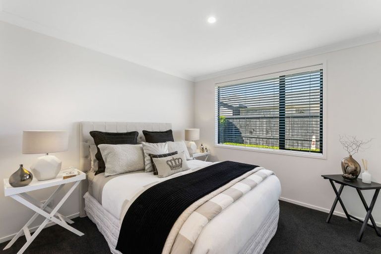 Photo of property in 30 Hiria Crescent, Papamoa Beach, Papamoa, 3118