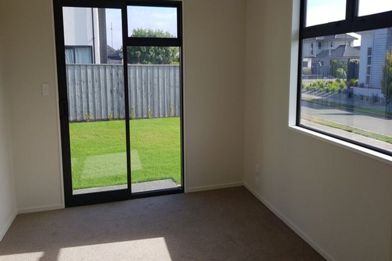 Photo of property in 11 Tommy Street, Pegasus, 7612