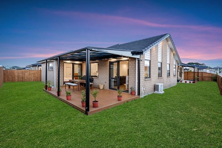 Photo of property in 1 Pipi Crescent, Tuakau, 2121