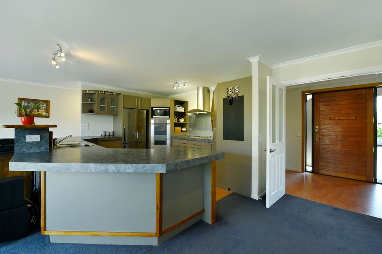 Photo of property in 22 Whiting Drive, Wakefield, 7025