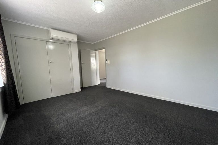 Photo of property in 10 Hinau Street, New Lynn, Auckland, 0600
