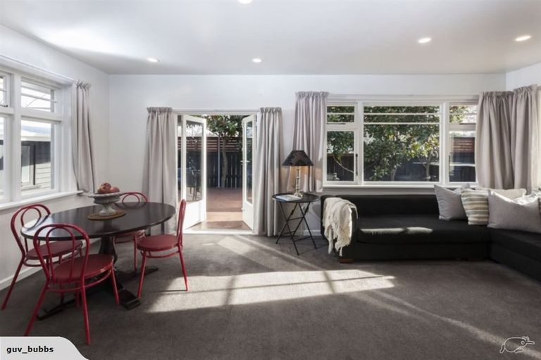 Photo of property in 104 Retreat Road, Avonside, Christchurch, 8061