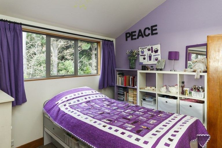 Photo of property in 60 Waicola Drive, Fitzherbert, Palmerston North, 4471