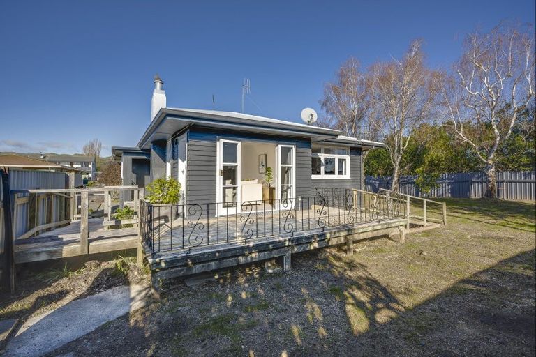 Photo of property in 45 Middle Road, Havelock North, 4130