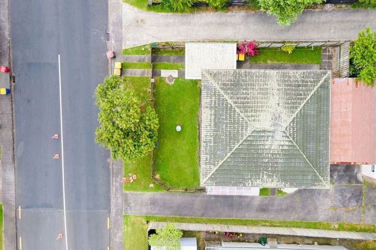 Photo of property in 1/39 Reynella Drive, Massey, Auckland, 0614