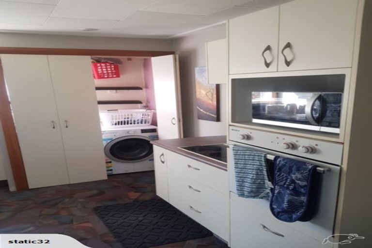 Photo of property in 8 Curries Road, Hillsborough, Christchurch, 8022