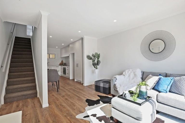 Photo of property in 10/19 Ruakiwi Road, Hamilton Lake, Hamilton, 3204