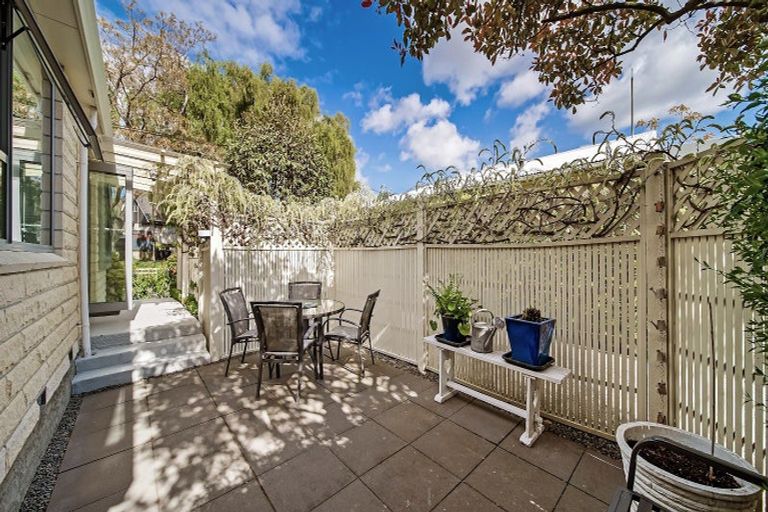 Photo of property in 1/213 Waimea Terrace, Beckenham, Christchurch, 8023