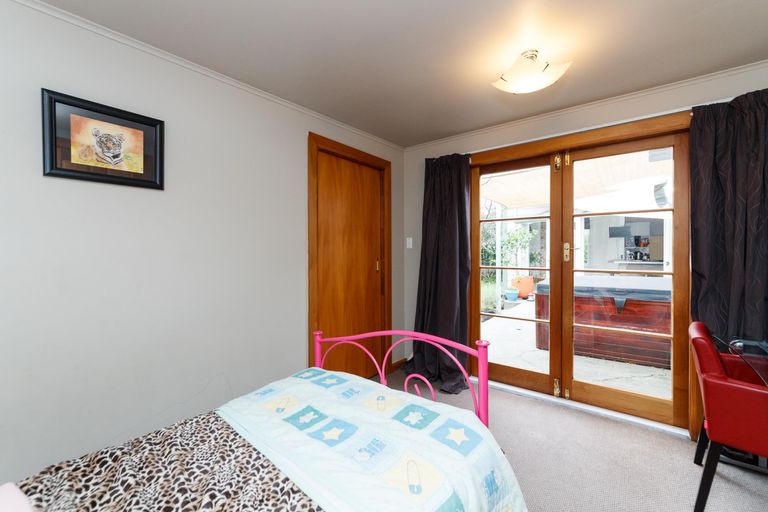 Photo of property in 301 College Street, West End, Palmerston North, 4410