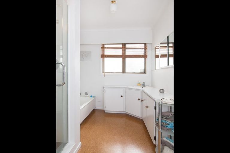 Photo of property in 8 Mayor View Terrace, Waihi Beach, 3611