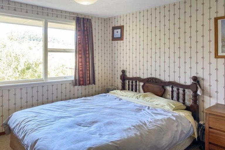 Photo of property in 32 Ticehurst Road, Lyttelton, 8082